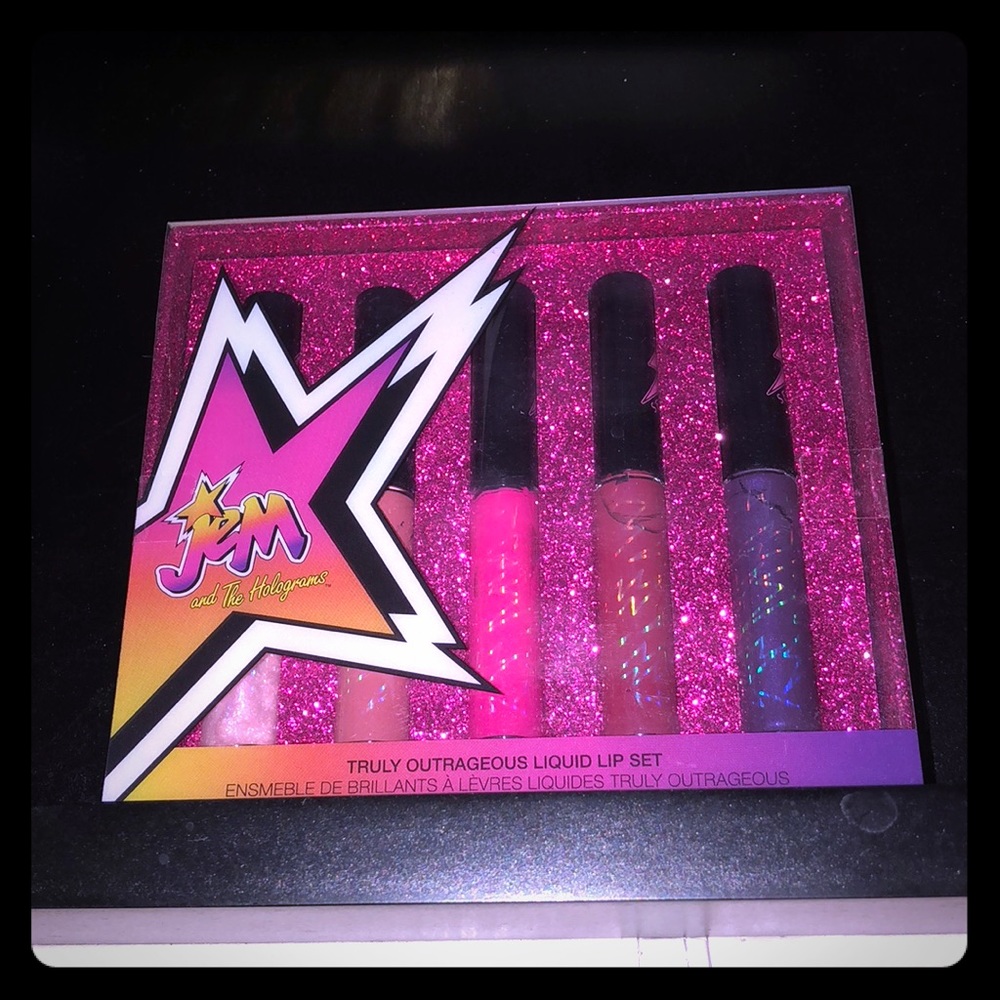 🆕Limited Edition Sephora Jem & The Holograms Set
